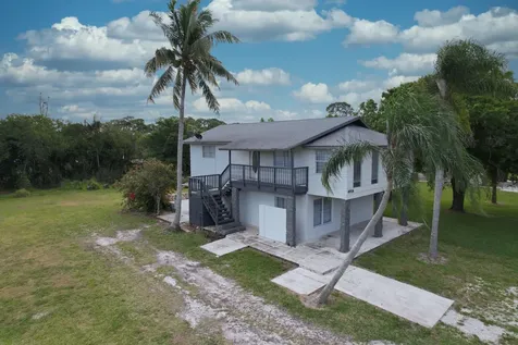 4916 Silver Oak Drive Fort Pierce FL 34982