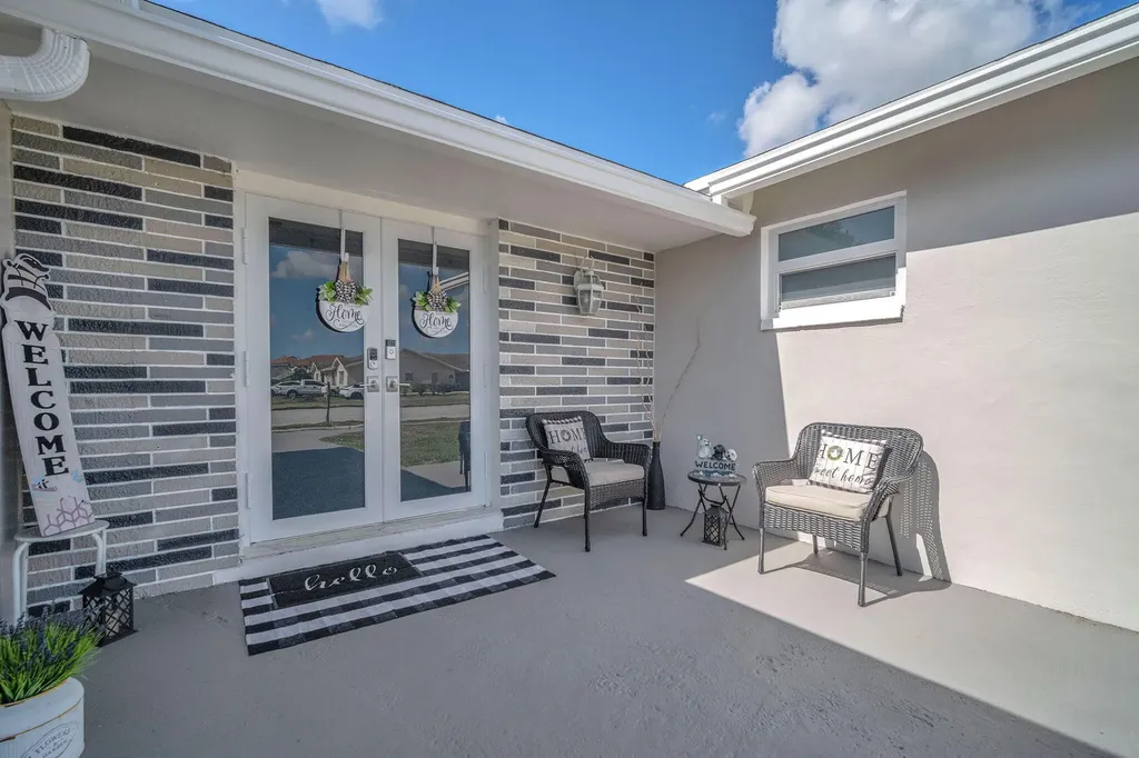 9591 Park Row Boca Raton FL 33428