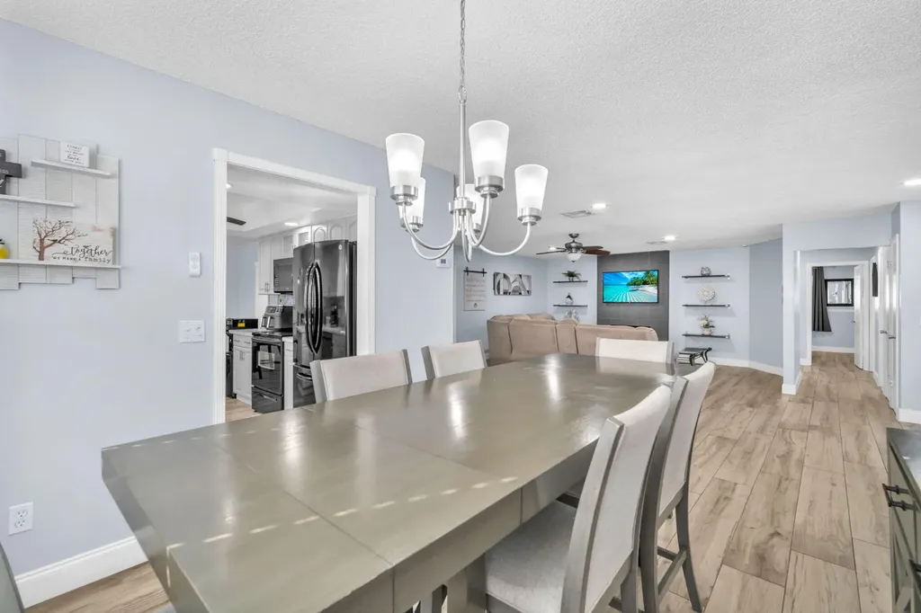 9591 Park Row Boca Raton FL 33428