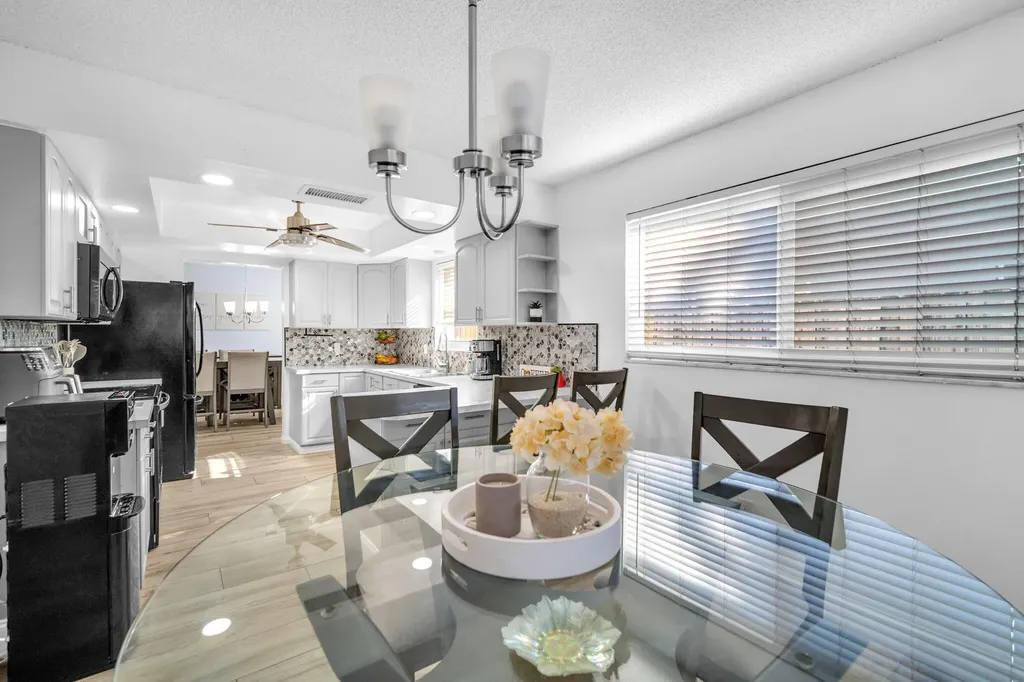 9591 Park Row Boca Raton FL 33428