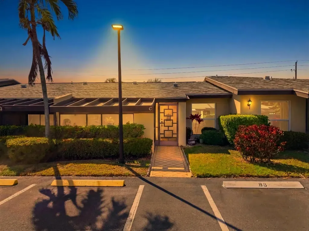 13773 Via Aurora Delray Beach FL 33484