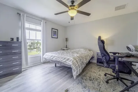 10487 SW Westlawn Boulevard Port St Lucie FL 34987