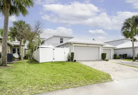 10487 SW Westlawn Boulevard Port St Lucie FL 34987
