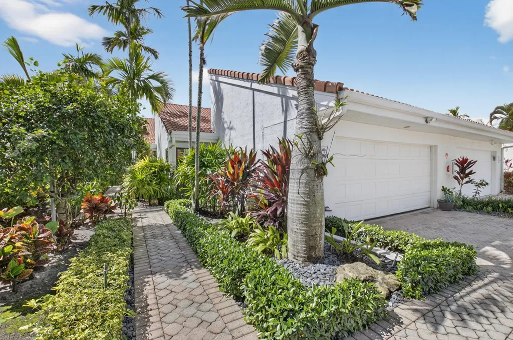 19530 Sawgrass Drive Boca Raton FL 33434