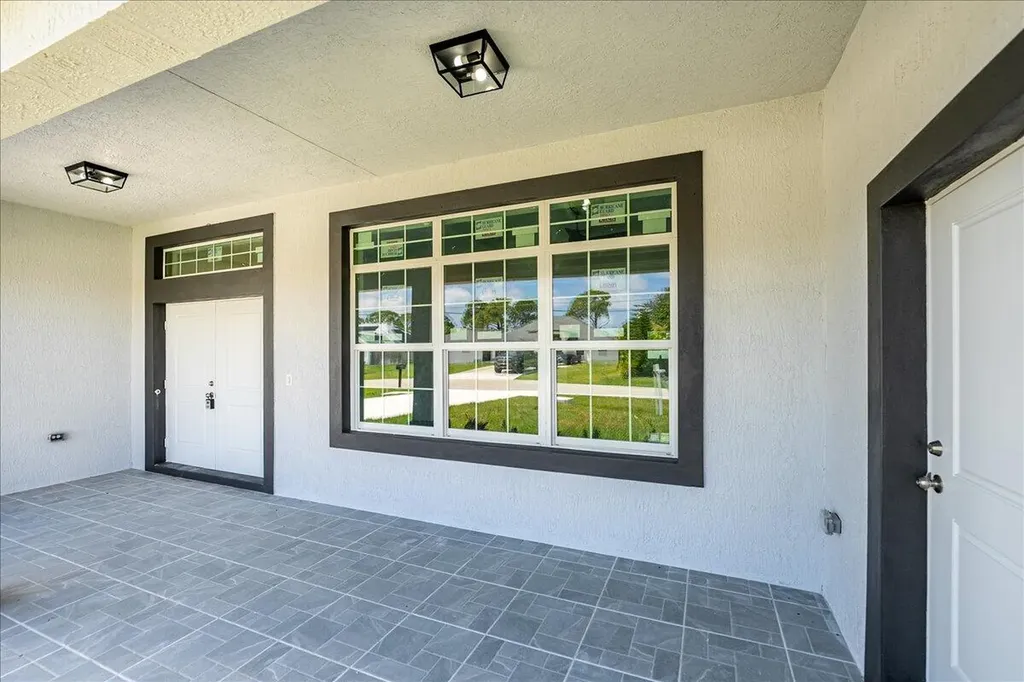 5360 NW Akbar Terrace Port St Lucie FL 34986