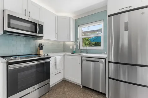 127 SW 10th Avenue Boynton Beach FL 33435