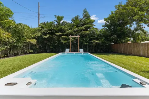 127 SW 10th Avenue Boynton Beach FL 33435