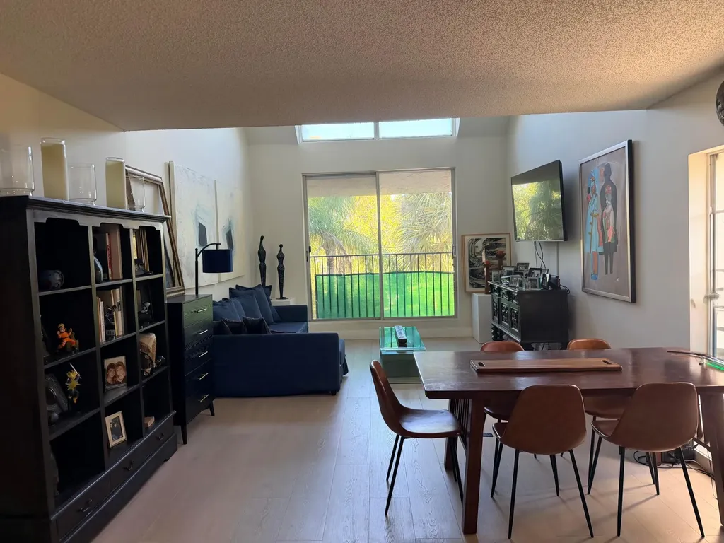 6886 N Kendall Drive Pinecrest FL 33156