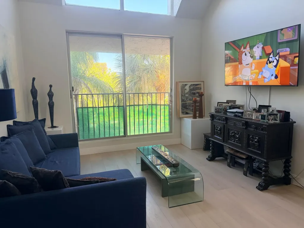6886 N Kendall Drive Pinecrest FL 33156