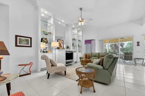 8944 SE Hawks Nest Court Hobe Sound FL 33455