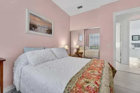 8944 SE Hawks Nest Court Hobe Sound FL 33455