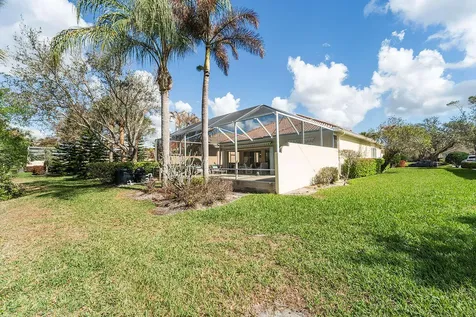 8944 SE Hawks Nest Court Hobe Sound FL 33455
