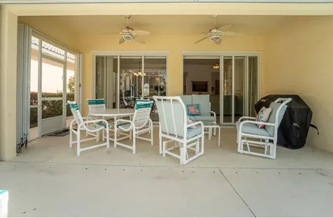 8944 SE Hawks Nest Court Hobe Sound FL 33455