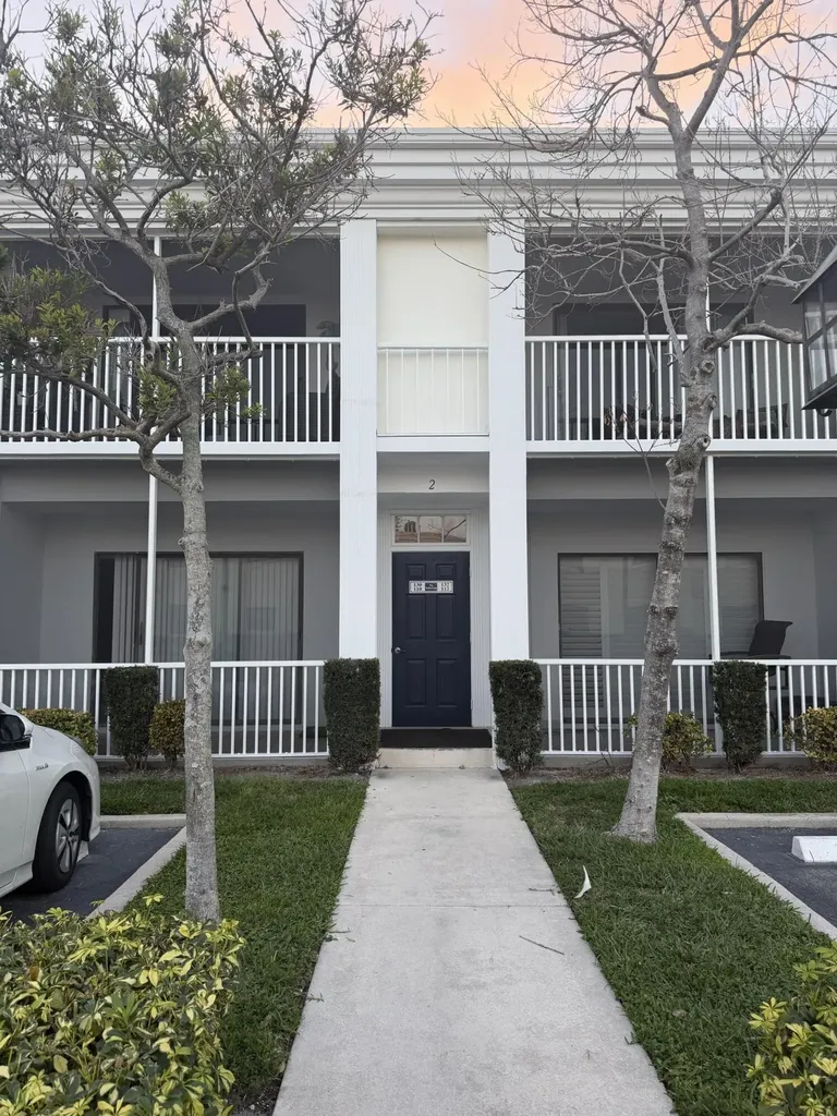 110 Cypress Club Drive Pompano Beach FL 33060
