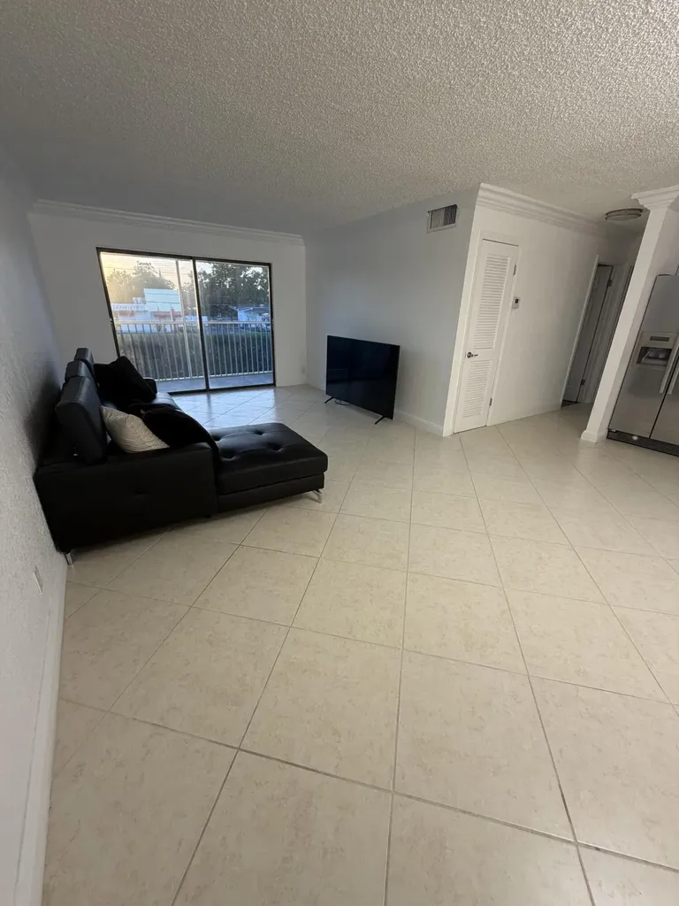 110 Cypress Club Drive Pompano Beach FL 33060