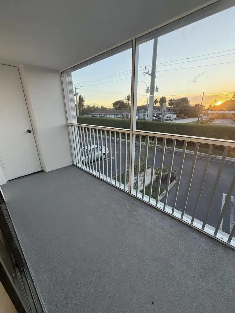 110 Cypress Club Drive Pompano Beach FL 33060