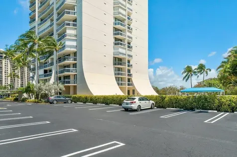 2400 Presidential Way West Palm Beach FL 33401