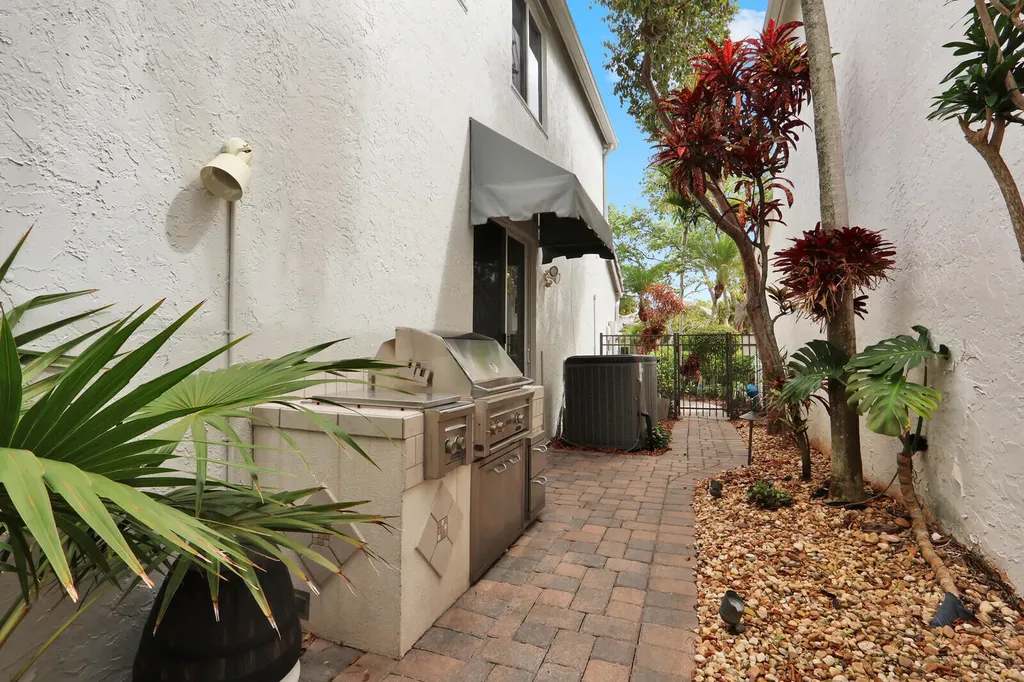 2063 Cezanne Road West Palm Beach FL 33409