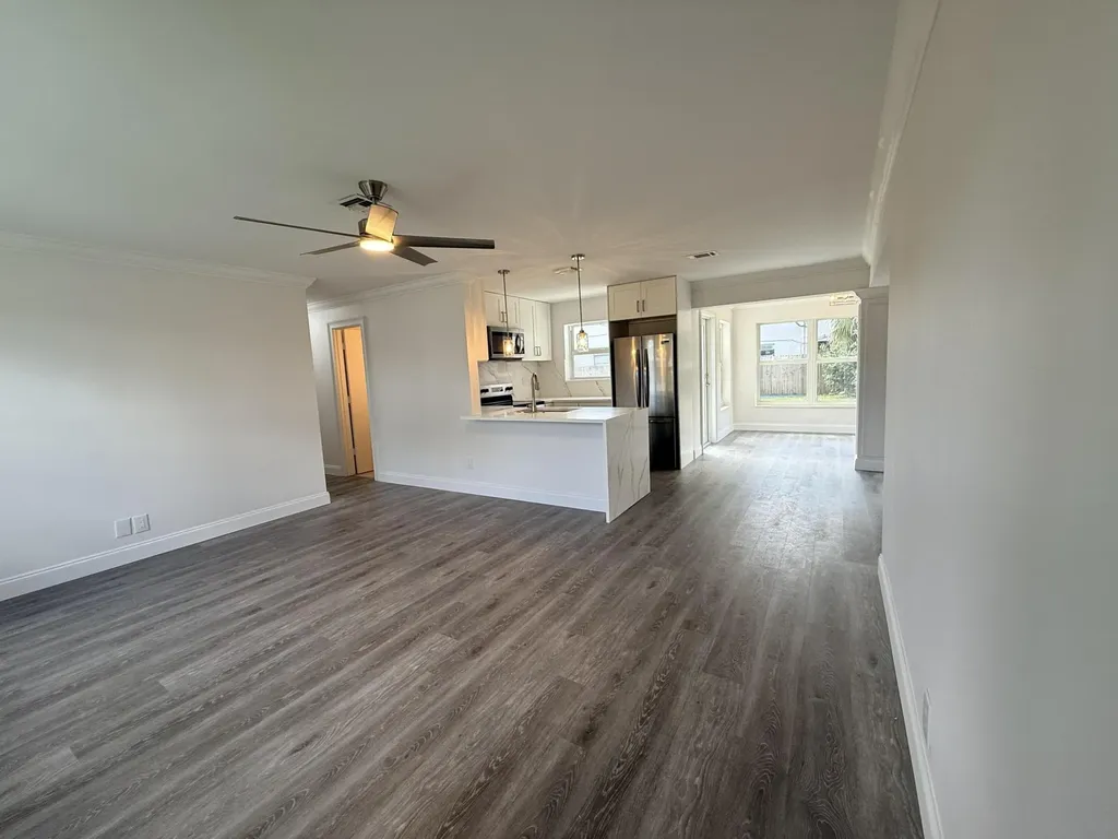 442 SW 14th Court Pompano Beach FL 33060