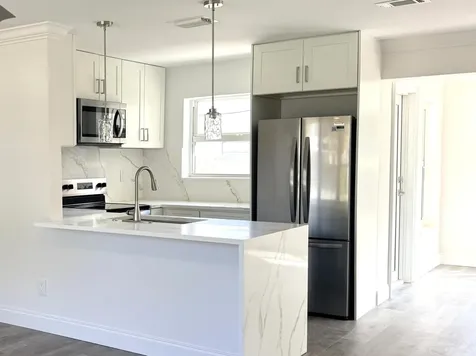 442 SW 14th Court Pompano Beach FL 33060