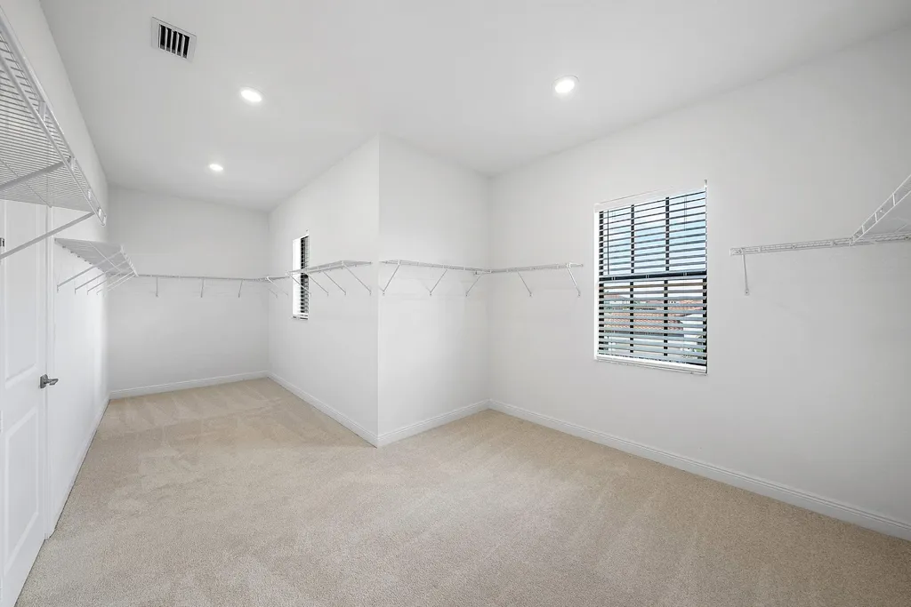 12035 N Baypoint Circle Parkland FL 33076