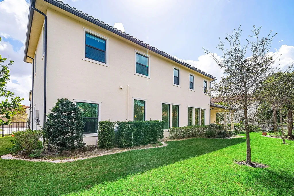 12035 N Baypoint Circle Parkland FL 33076