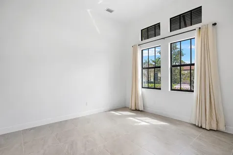 12035 N Baypoint Circle Parkland FL 33076