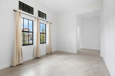12035 N Baypoint Circle Parkland FL 33076