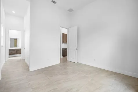 12035 N Baypoint Circle Parkland FL 33076