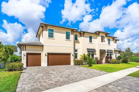 12035 N Baypoint Circle Parkland FL 33076