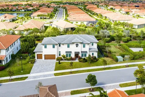 12035 N Baypoint Circle Parkland FL 33076