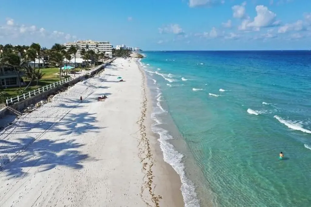 1221 Hillsboro Mile Hillsboro Beach FL 33062