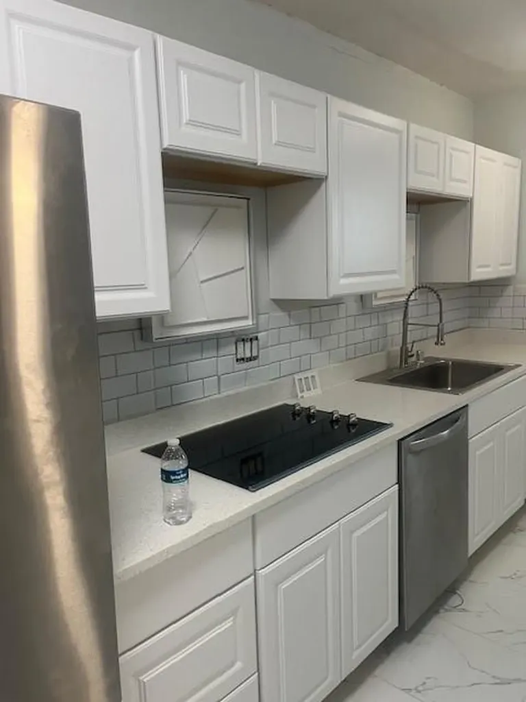 636 Meridian Avenue Miami Beach FL 33139