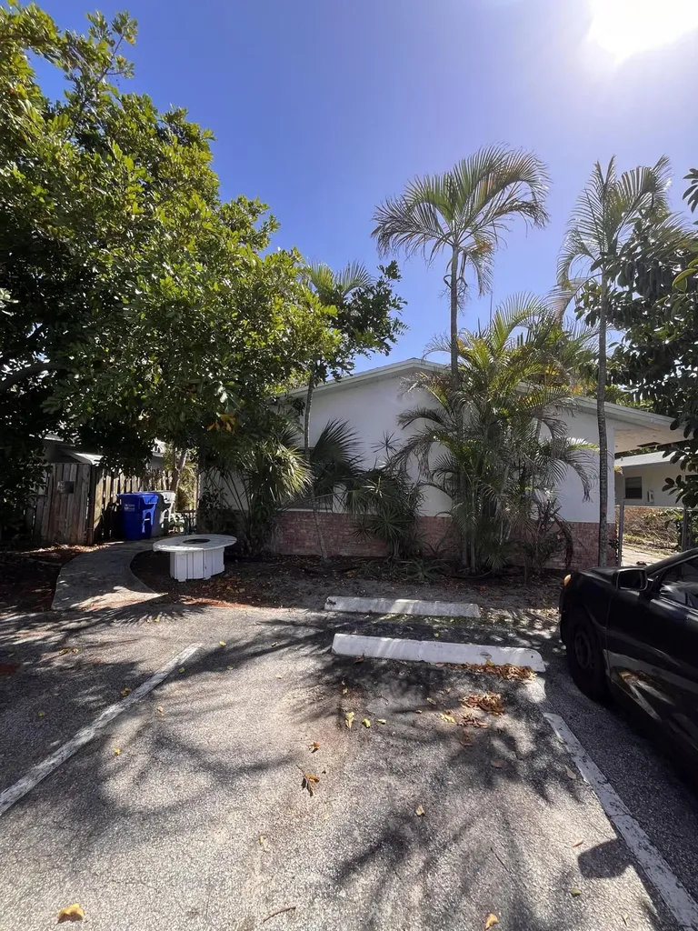 1304 NE 4th Street Pompano Beach FL 33060