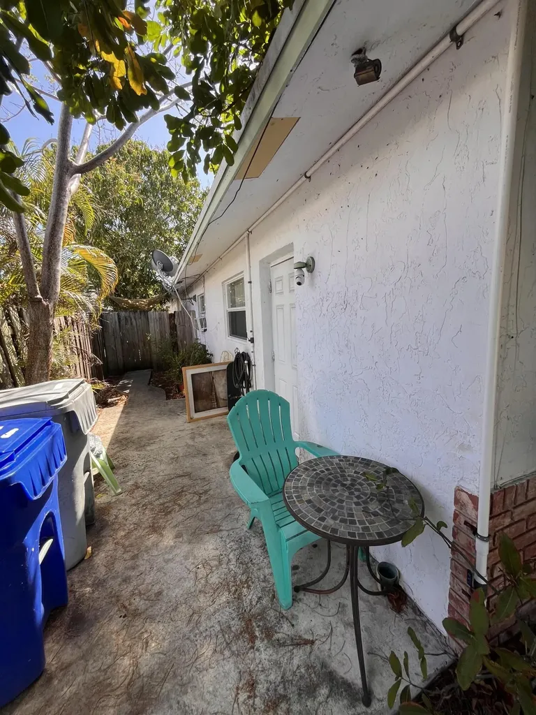 1304 NE 4th Street Pompano Beach FL 33060