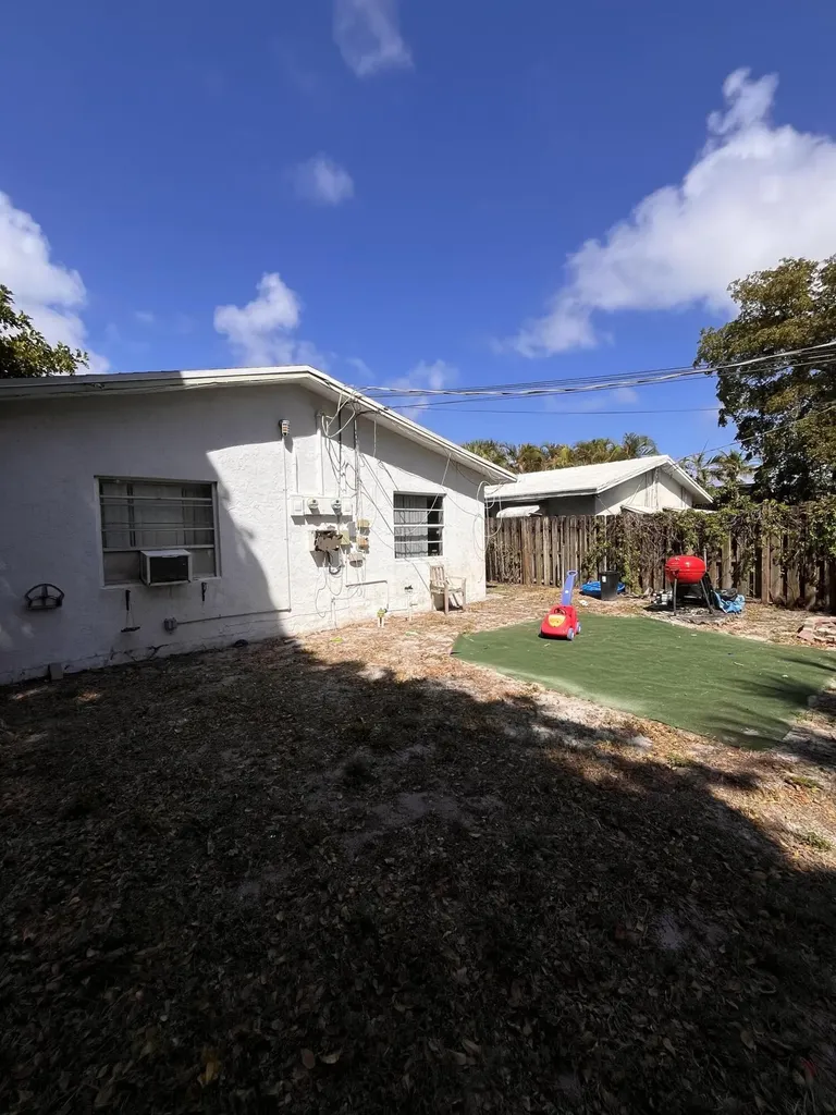 1304 NE 4th Street Pompano Beach FL 33060