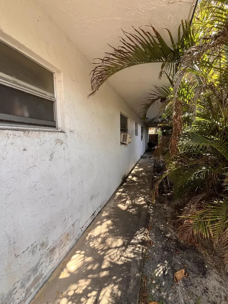 1304 NE 4th Street Pompano Beach FL 33060