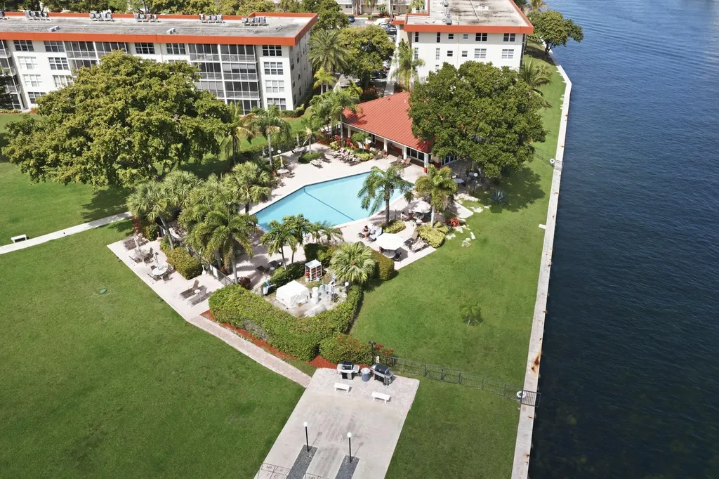 3000 NE 48th Court Lighthouse Point FL 33064