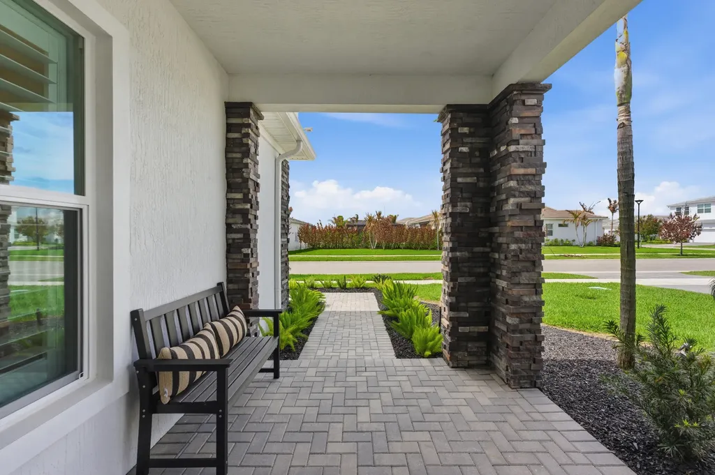 10639 Vineyard Drive Port St Lucie FL 34987