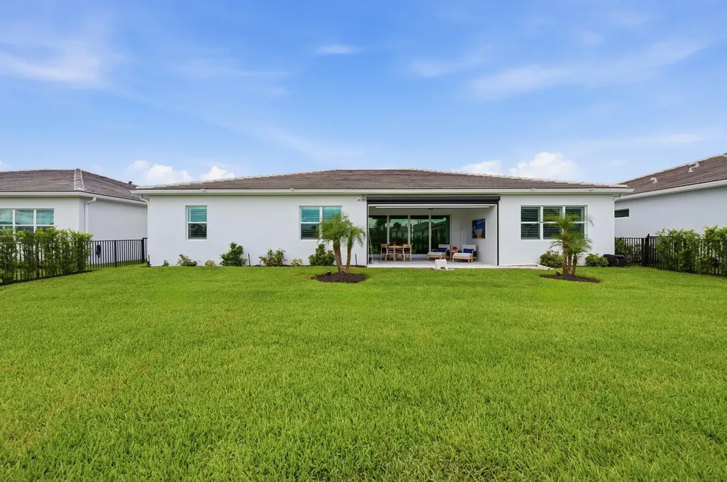 10639 Vineyard Drive Port St Lucie FL 34987