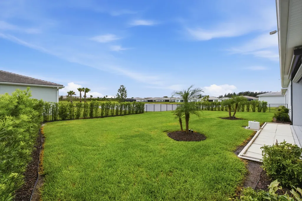 10639 Vineyard Drive Port St Lucie FL 34987