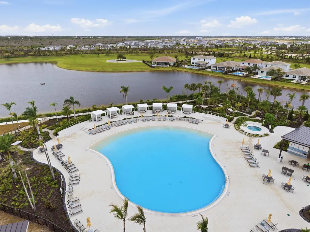 10639 Vineyard Drive Port St Lucie FL 34987