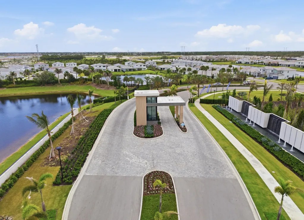 10639 Vineyard Drive Port St Lucie FL 34987