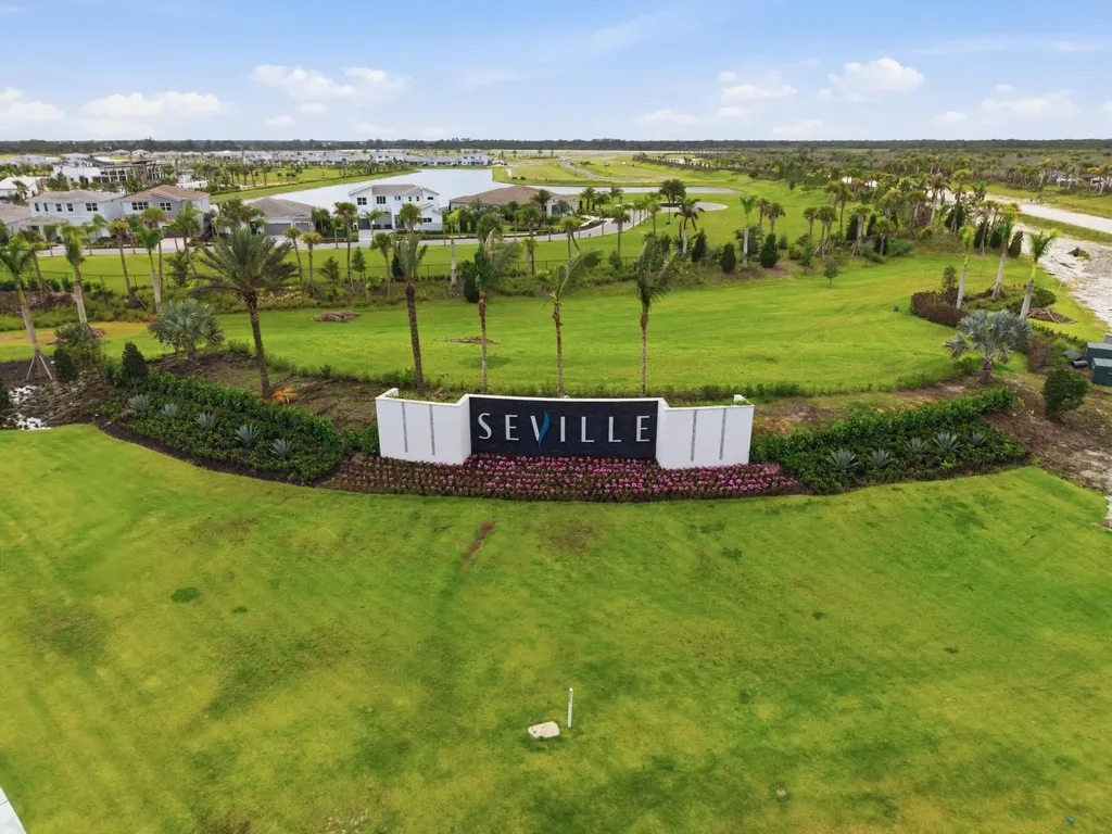 10639 Vineyard Drive Port St Lucie FL 34987