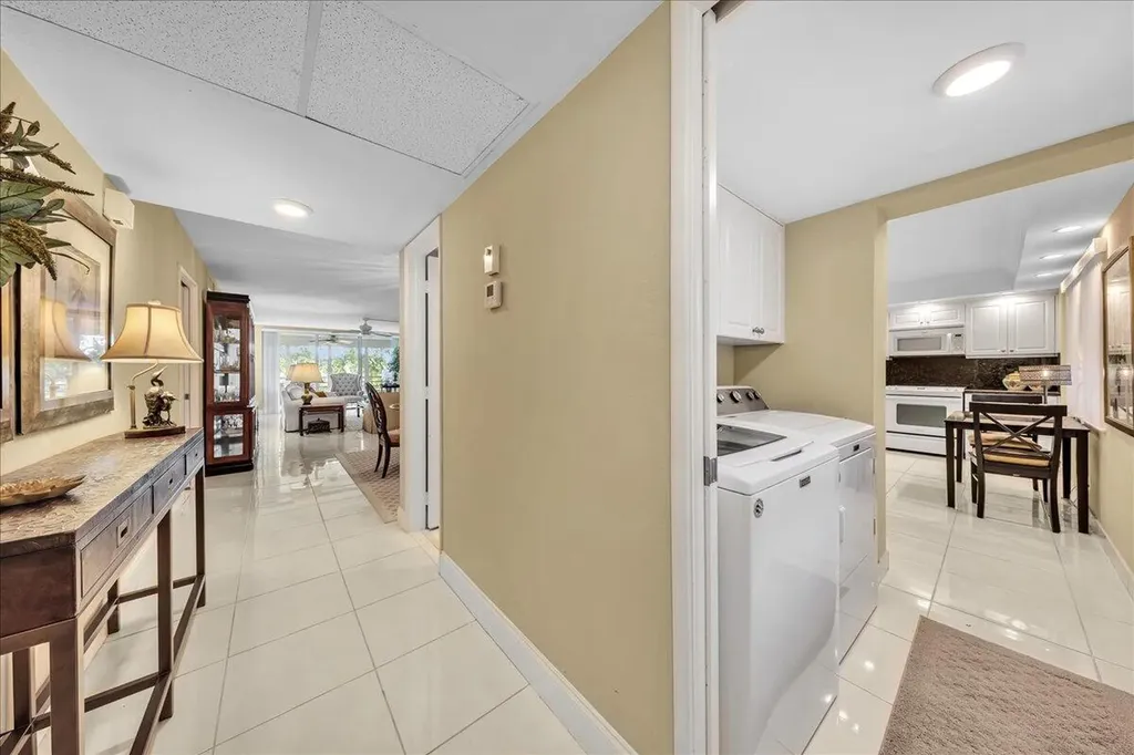 804 Cypress Grove Lane Pompano Beach FL 33069