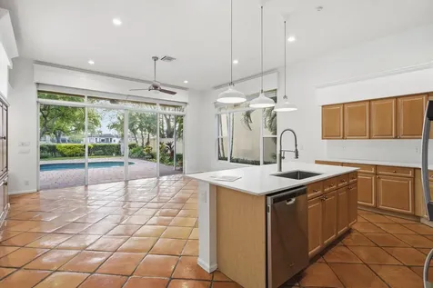 2466 Bay Isle Court Weston FL 33327