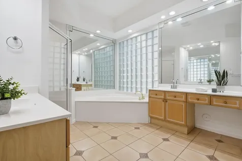 2466 Bay Isle Court Weston FL 33327
