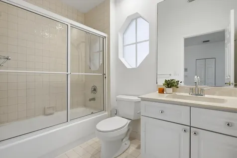 2466 Bay Isle Court Weston FL 33327