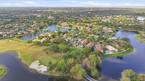 2466 Bay Isle Court Weston FL 33327
