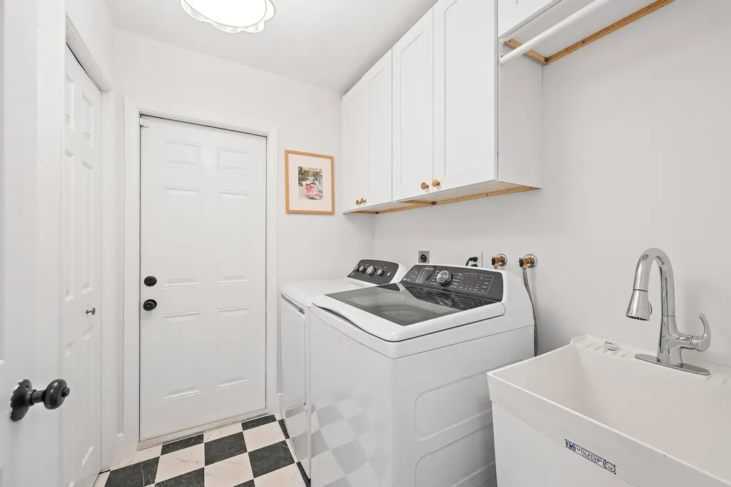 4303 Elm Avenue Palm Beach Gardens FL 33410